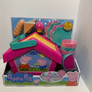 Peppa Pig Let's Have a Picnic Set, Travel Toy w/ Handle 15-Pieces